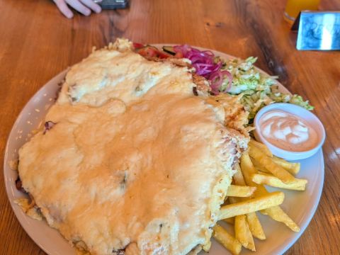 "KWB Street food restaurant"